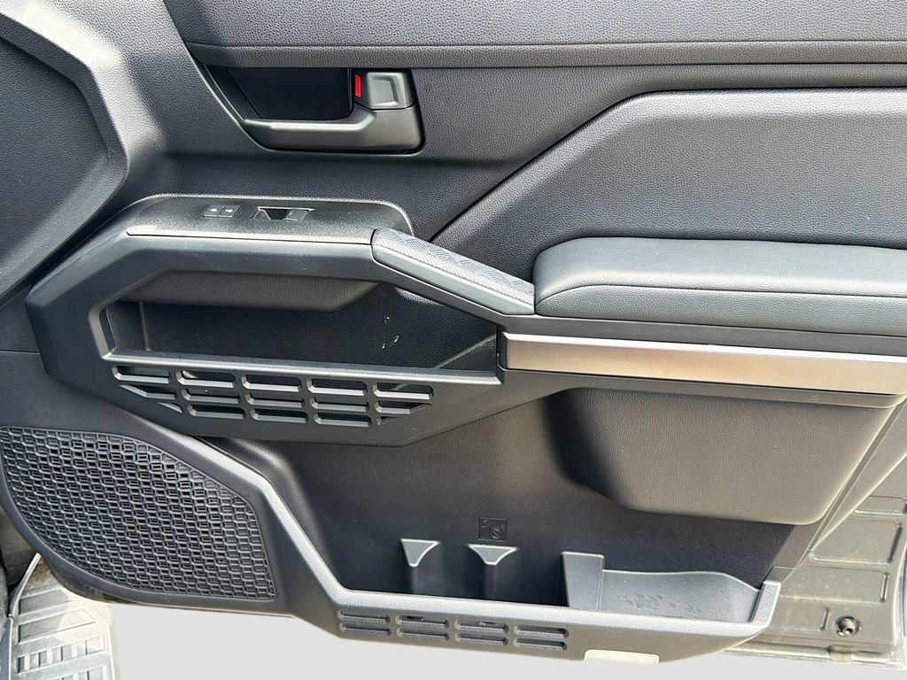Used 2025 Toyota 4Runner SR5 RWD image 30