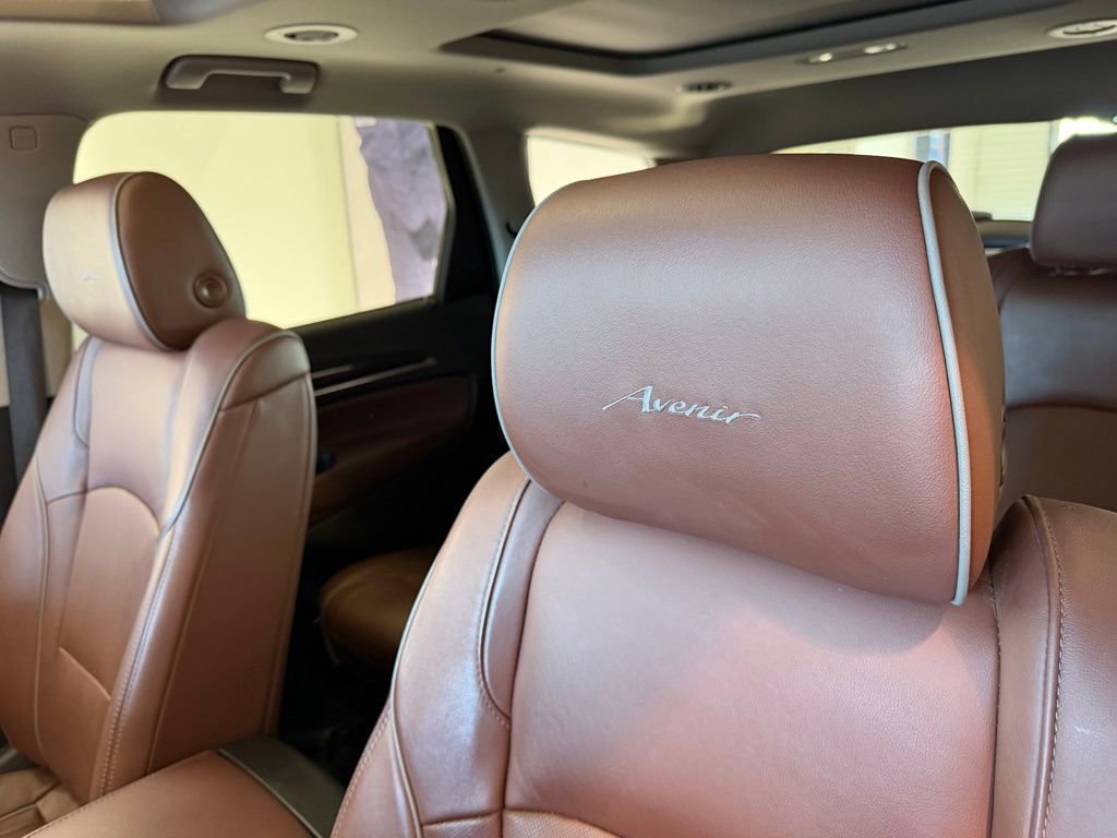 Used 2021 Buick Enclave Avenir w/ Avenir Technology Package image 10