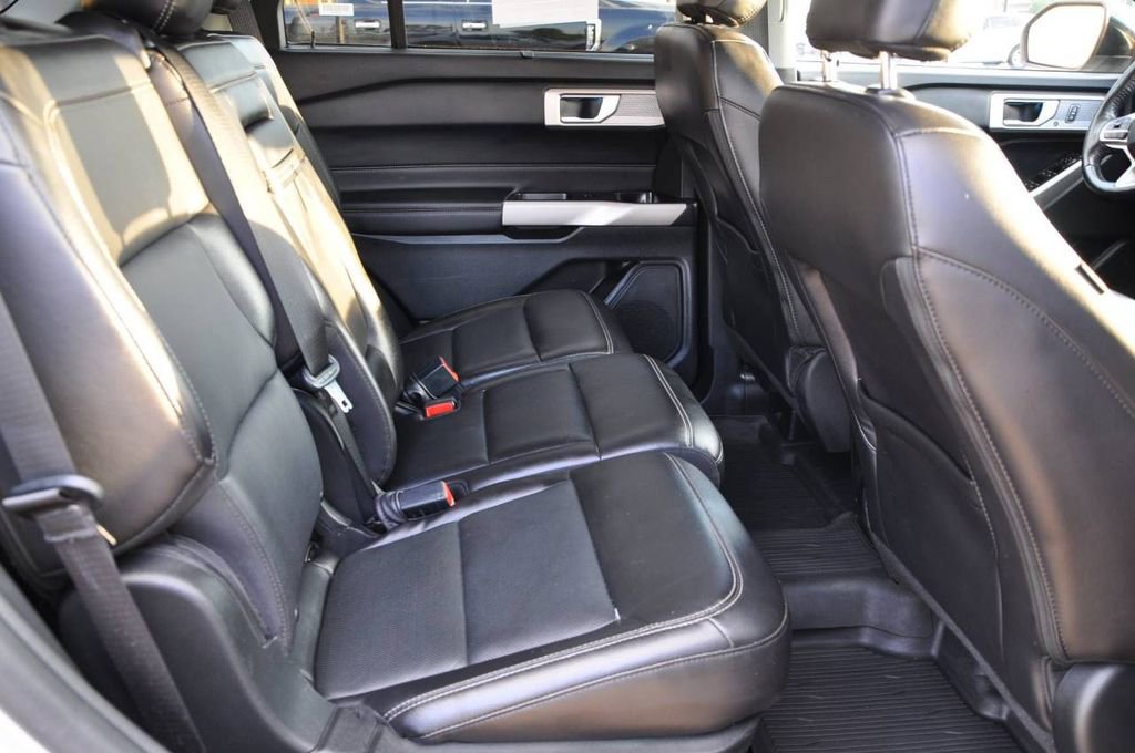 Used 2022 Ford Explorer Limited image 14