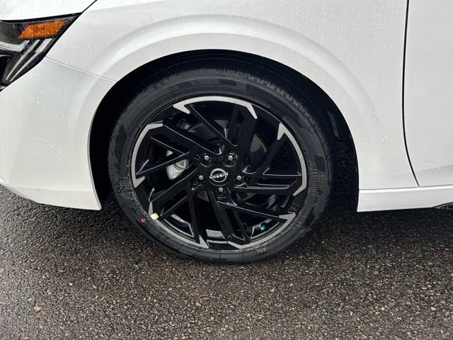 New 2026 Nissan Sentra SR w/ SR Premium Package FWD image 11