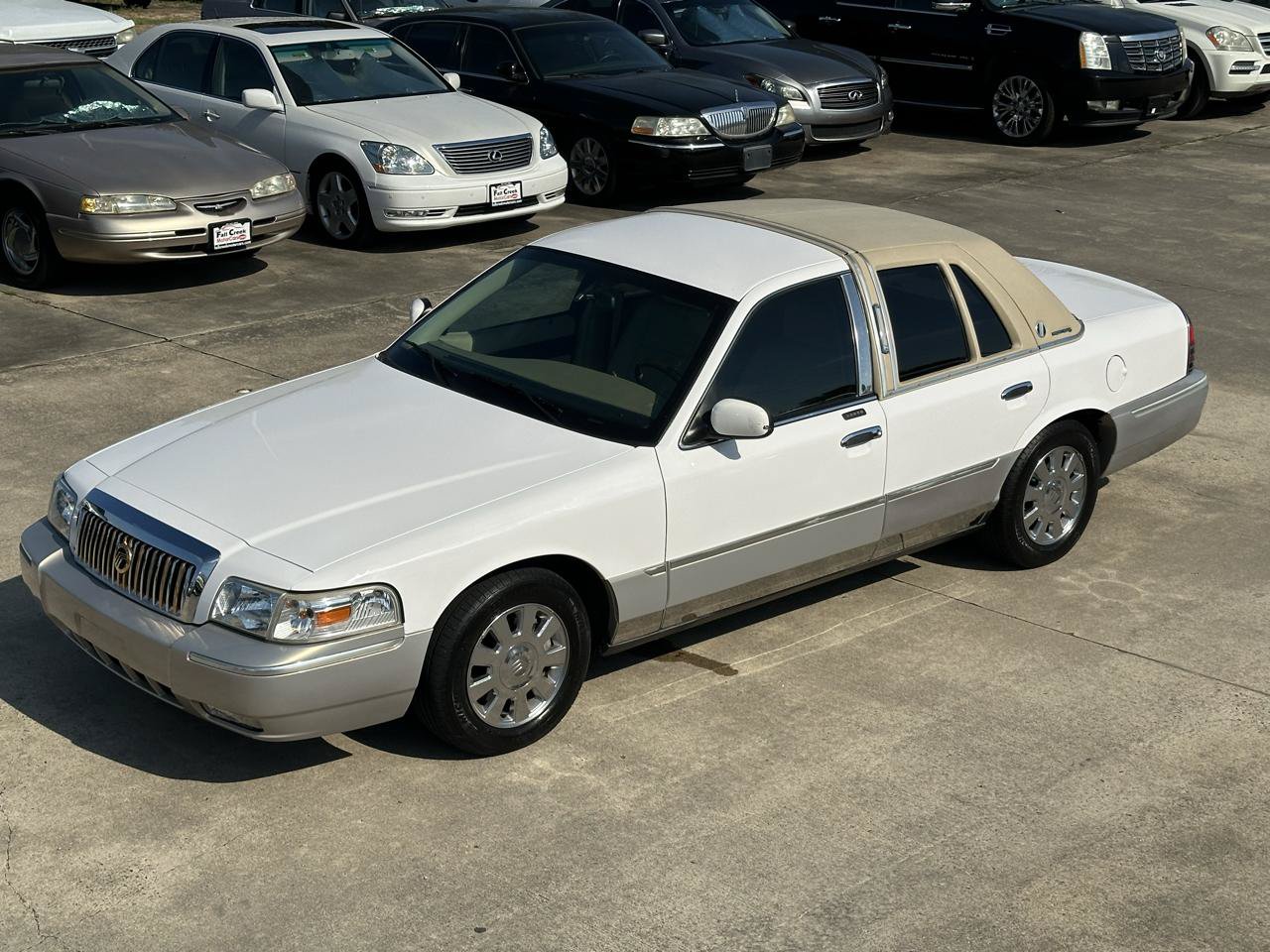 Used 2007 Mercury Grand Marquis LS RWD image 2