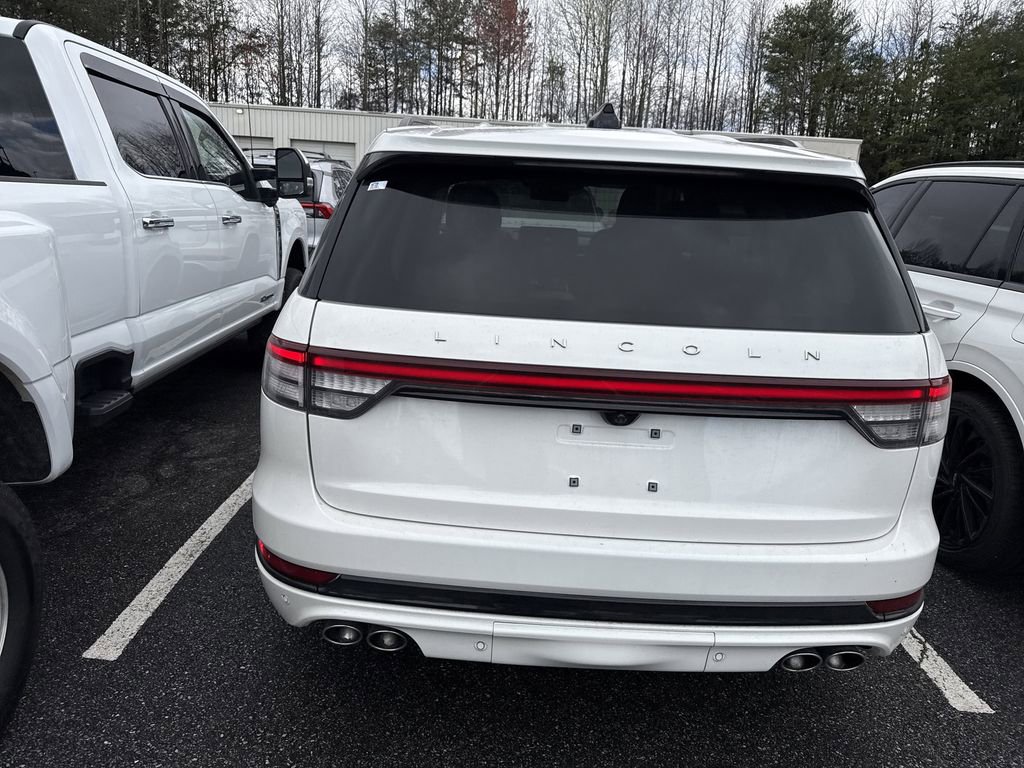 Used 2025 Lincoln Aviator Reserve w/ Equipment Group 201A image 18
