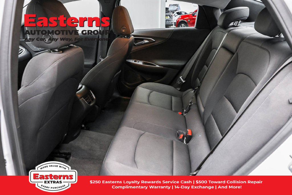 Used 2025 Chevrolet Malibu LT FWD image 23