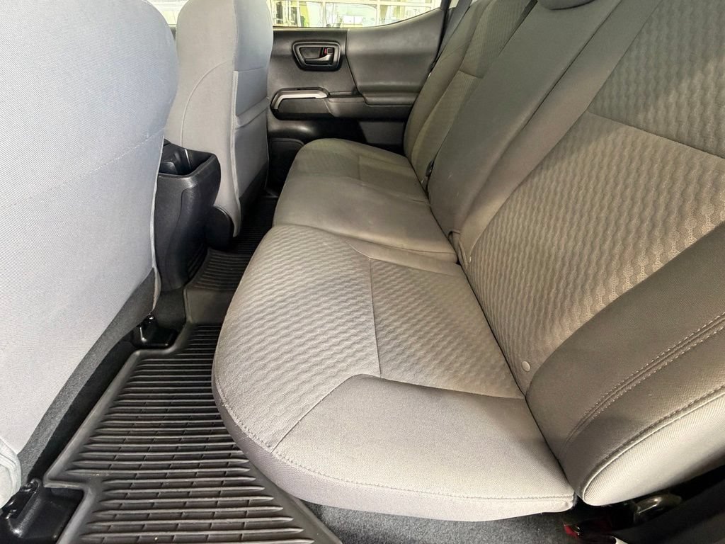 Certified 2023 Toyota Tacoma SR5 AWD/4WD image 34