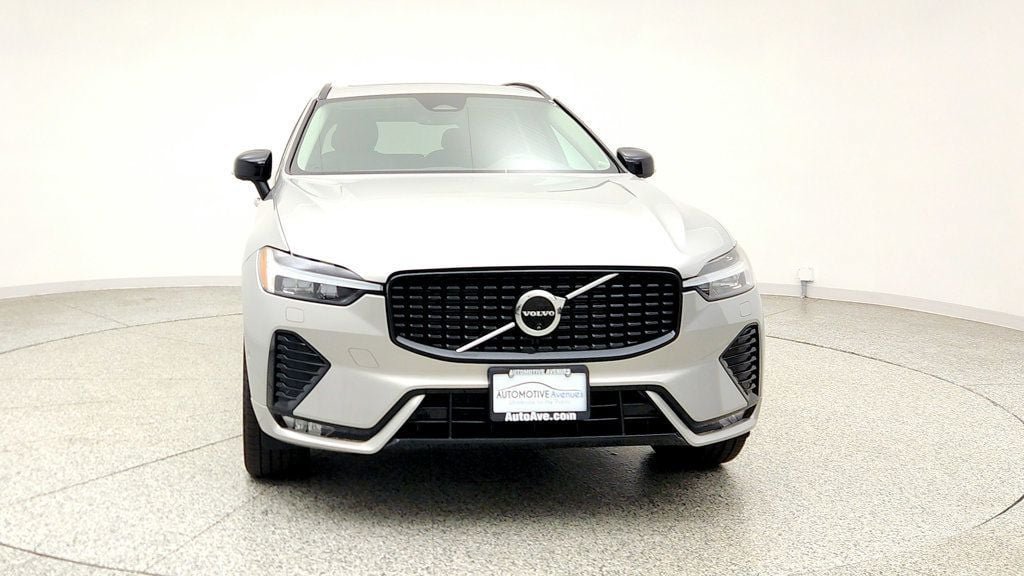 Used 2024 Volvo XC60 B5 Plus w/ Climate Package AWD/4WD image 2