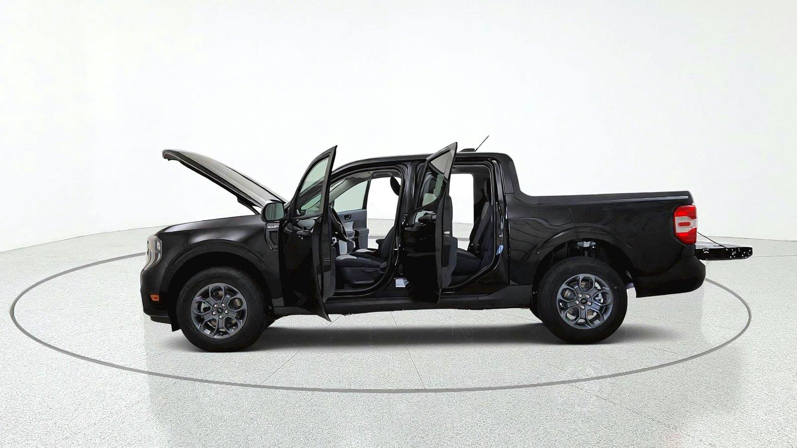 New 2026 Ford Maverick XLT w/ Equipment Group 301A AWD/4WD image 32