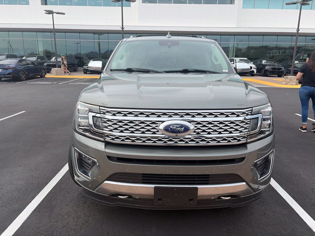 Used 2019 Ford Expedition Max Platinum AWD/4WD image 2