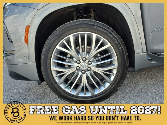 New 2027 Buick Enclave Avenir w/ LPO, Floor Liner Package FWD image 32