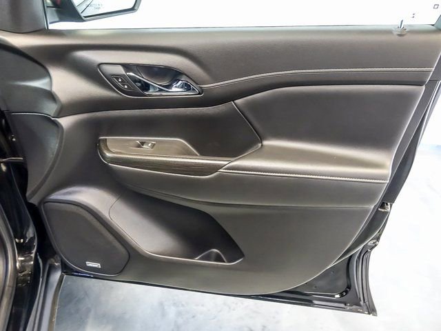 Certified 2021 GMC Acadia SLT w/ Elevation Edition AWD/4WD image 36