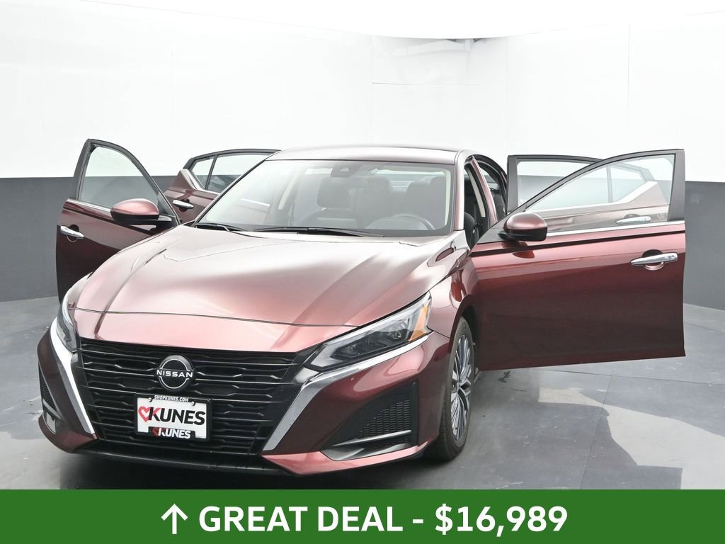 Used 2023 Nissan Altima 2.5 SV image 54