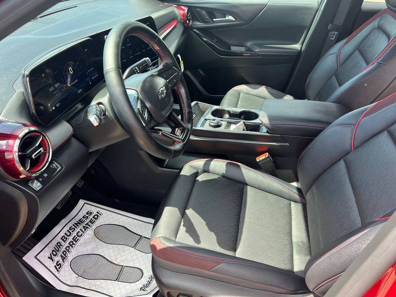 Used 2026 Chevrolet Equinox RS w/ LPO, Floor Liner Package FWD image 10