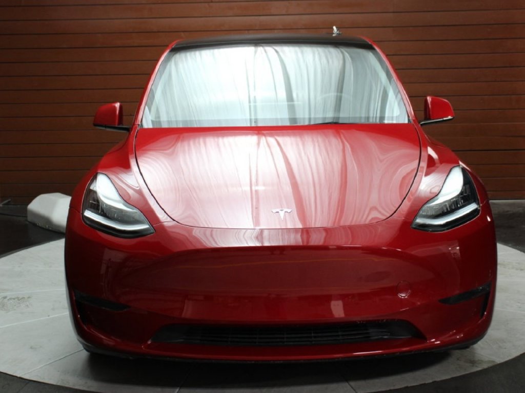 Used 2023 Tesla Model Y Long Range AWD/4WD image 32