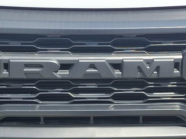 New 2023 RAM ProMaster 3500 w/ Black Appearance Package FWD image 10