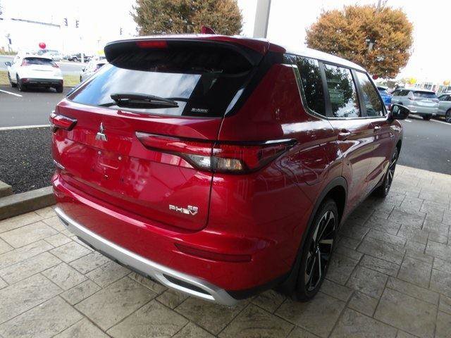 New 2025 Mitsubishi Outlander SE image 7