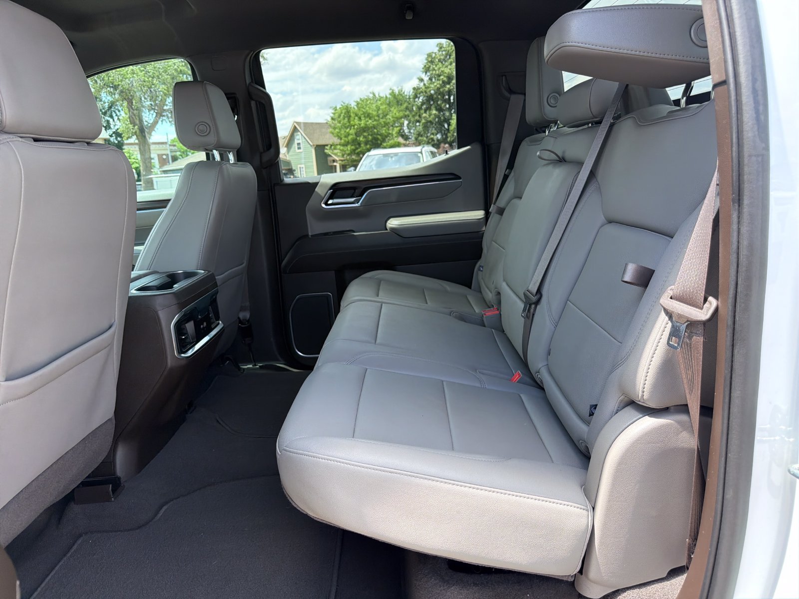 Used 2023 GMC Sierra 1500 SLT w/ SLT Premium Package AWD/4WD image 13