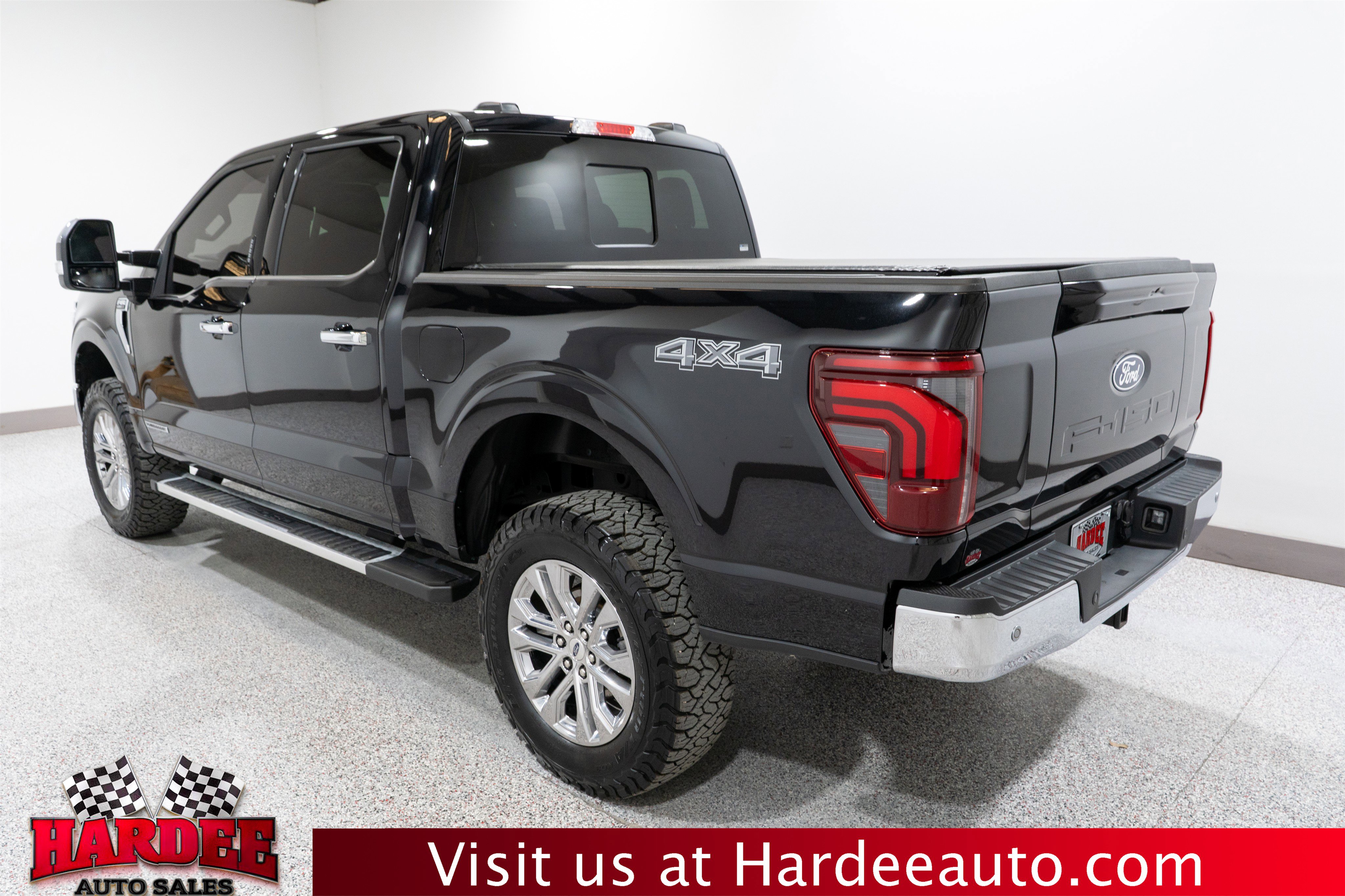 Used 2024 Ford F150 Lariat w/ Bed Utility Package AWD/4WD image 3