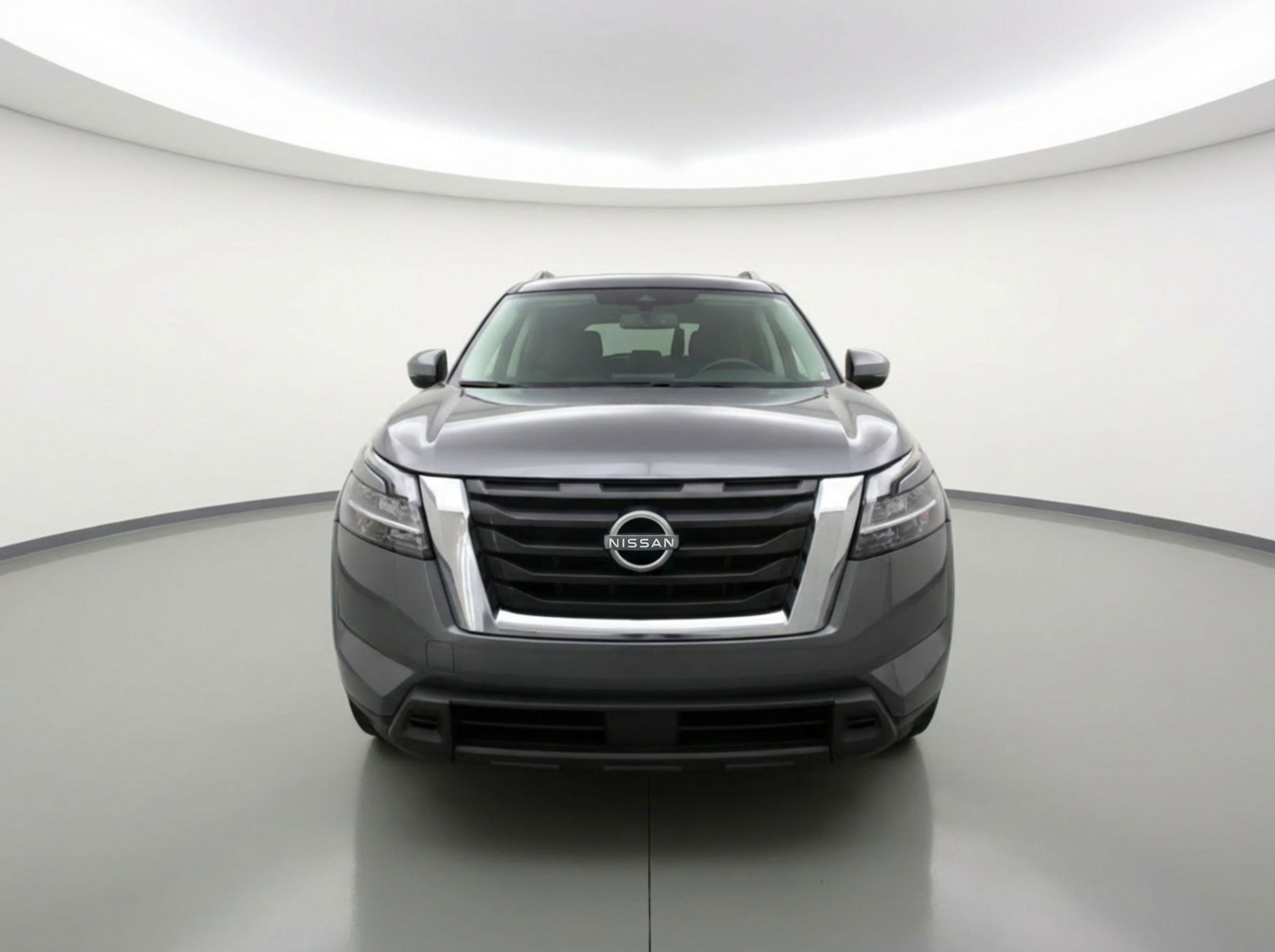 Used 2025 Nissan Pathfinder SV image 2