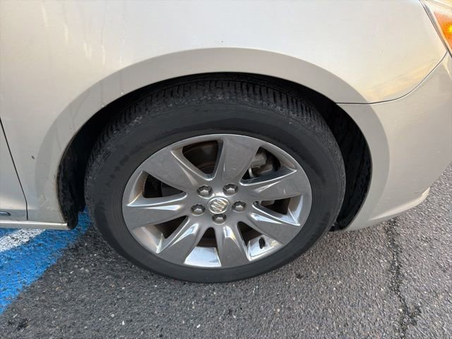 Used 2010 Buick LaCrosse CXL w/ Luxury Package image 20