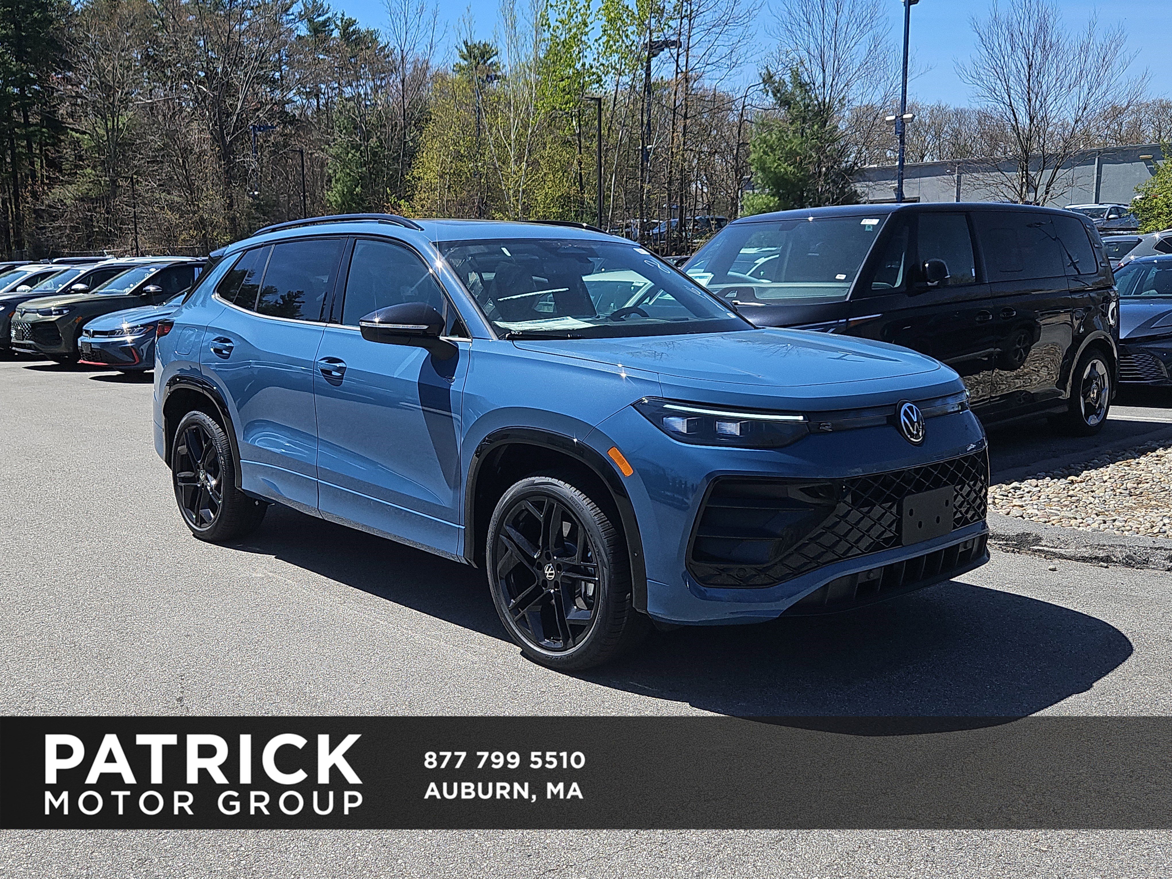 New 2026 Volkswagen Tiguan SE R-Line AWD/4WD image 1