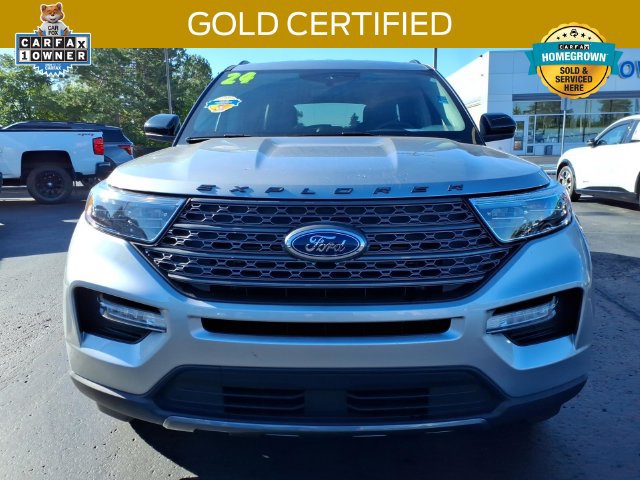 Certified 2024 Ford Explorer XLT w/ Equipment Group 202A AWD/4WD image 2