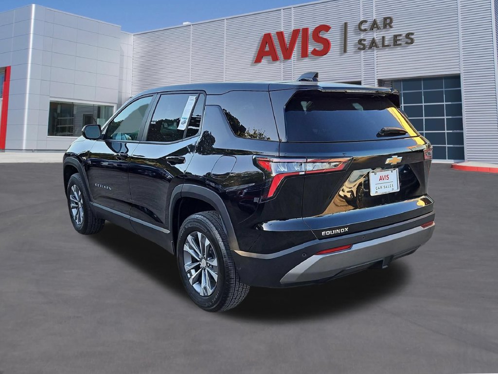 Used 2026 Chevrolet Equinox LT FWD image 9