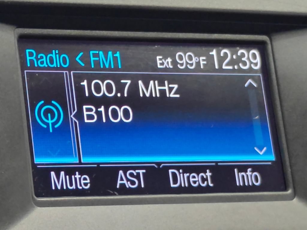 Used 2014 Ford Fusion SE FWD image 8