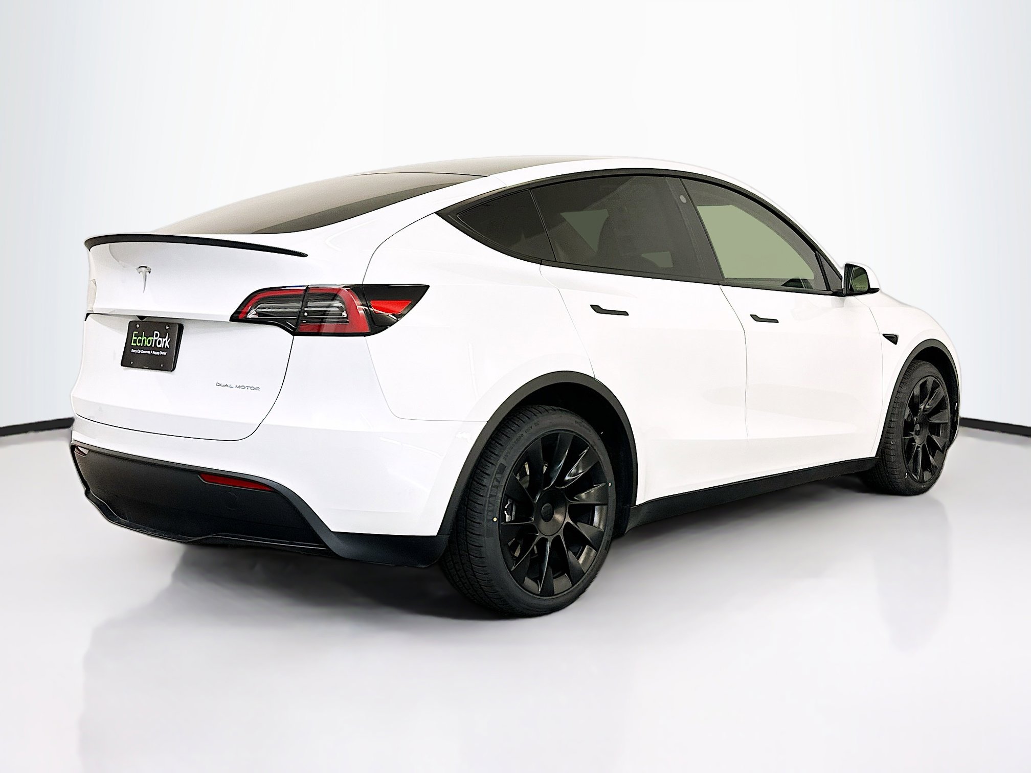 Used 2023 Tesla Model Y Long Range image 9