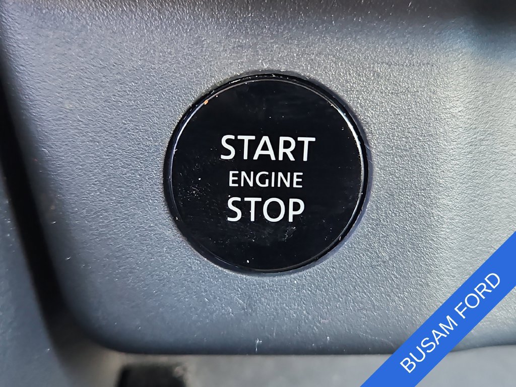 Used 2026 Nissan Rogue SV FWD image 27