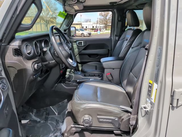 Used 2022 Jeep Wrangler Unlimited Rubicon 4xe w/ Steel Bumper Group image 17