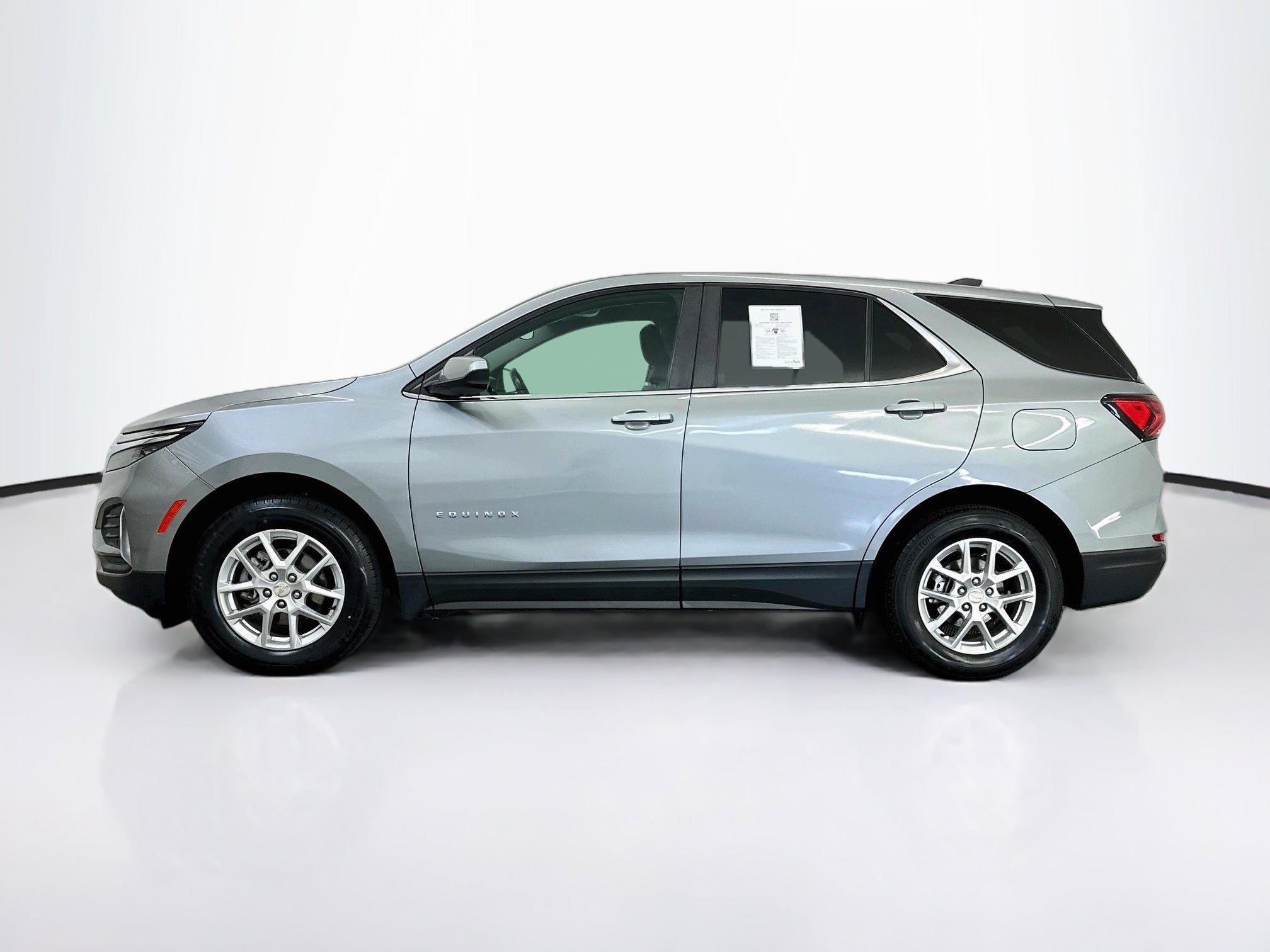 Used 2024 Chevrolet Equinox LT AWD/4WD image 4