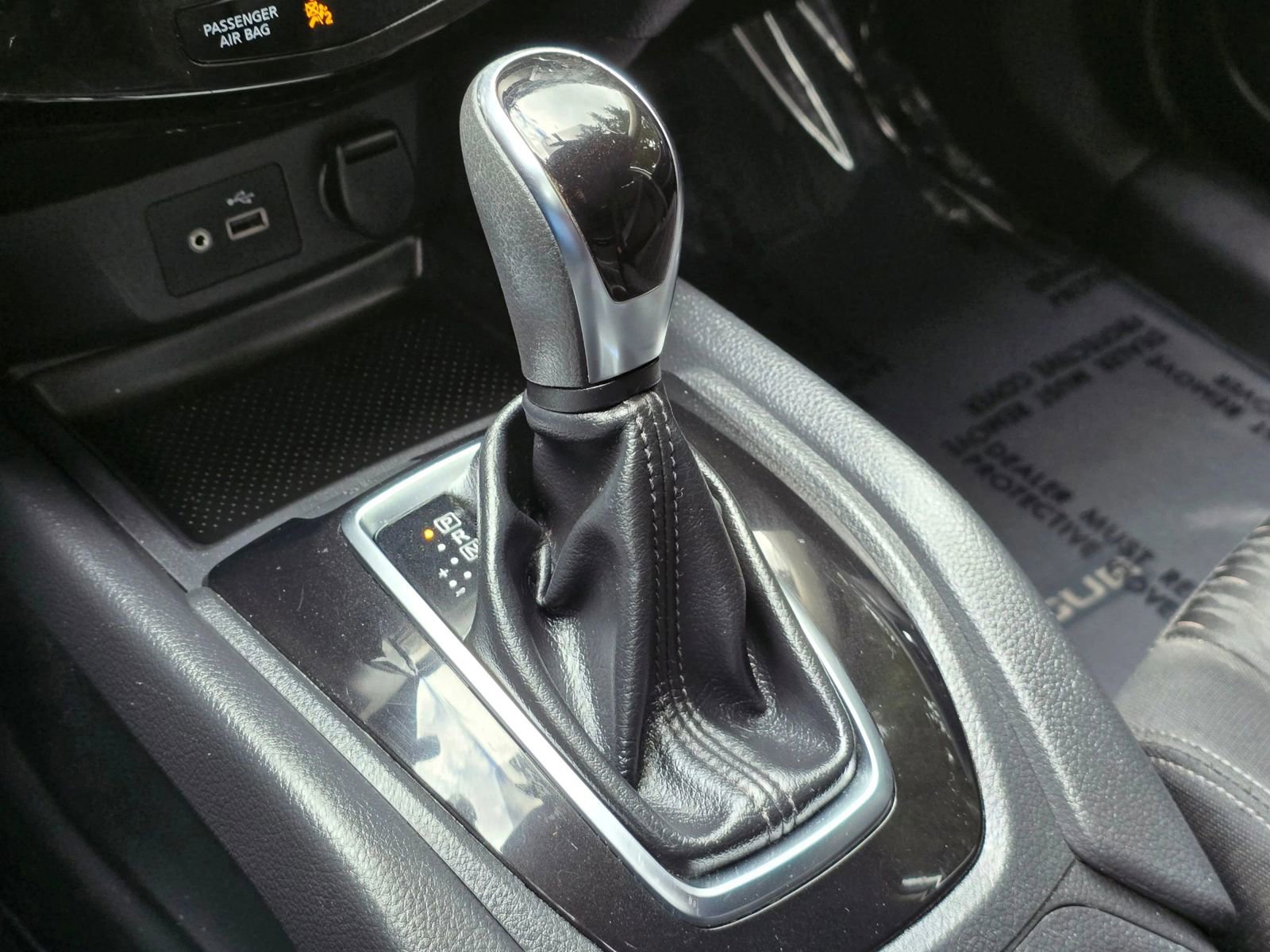 Used 2018 Nissan Rogue S image 29