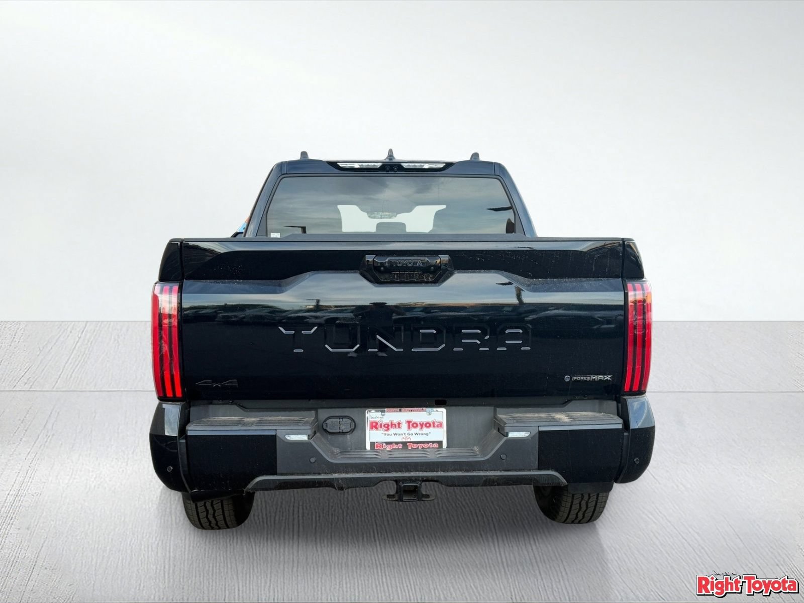 New 2026 Toyota Tundra Platinum w/ TRD Off-Road Package AWD/4WD image 4