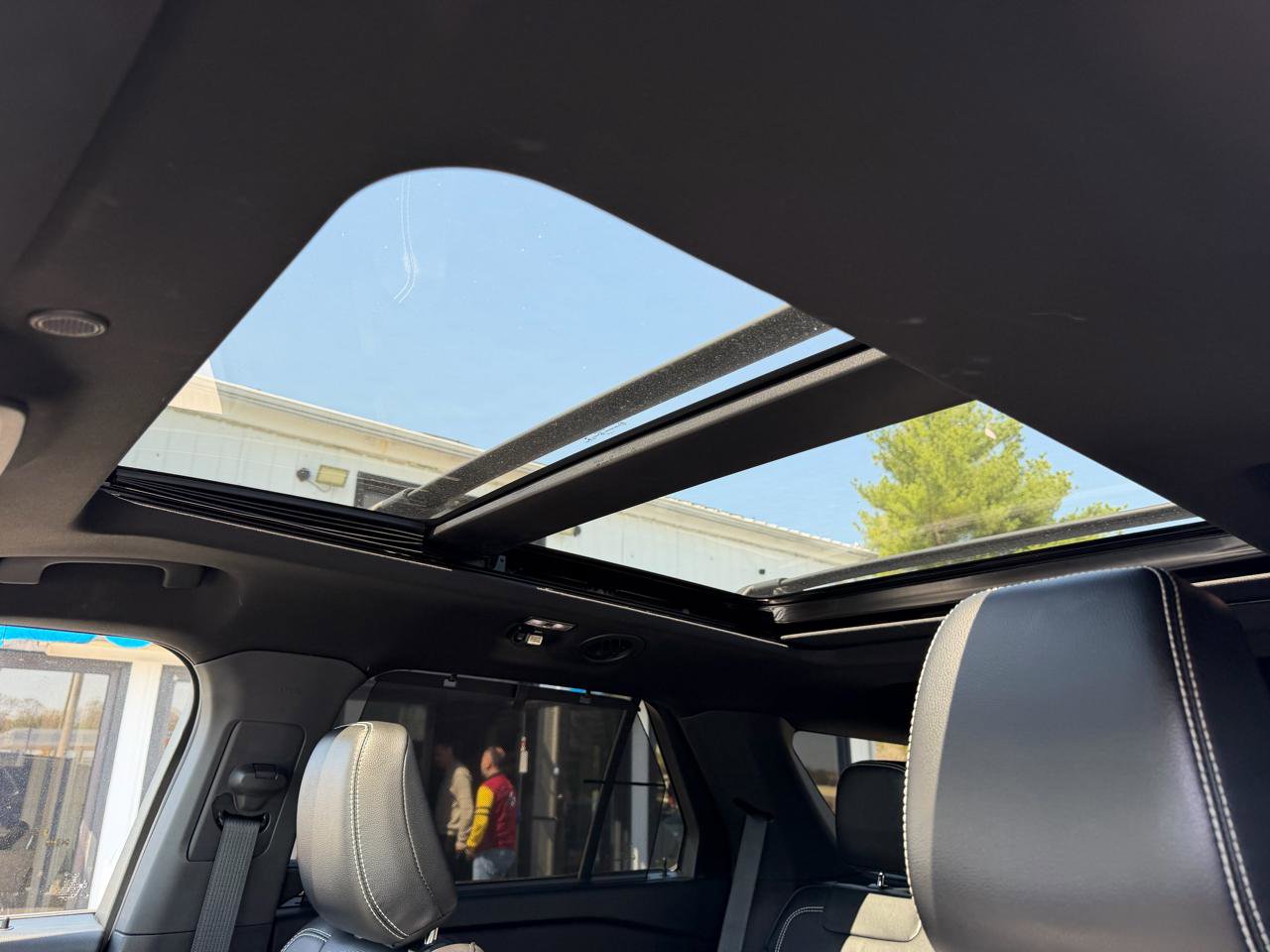 Used 2022 Ford Explorer ST w/ Equipment Group 401A image 21