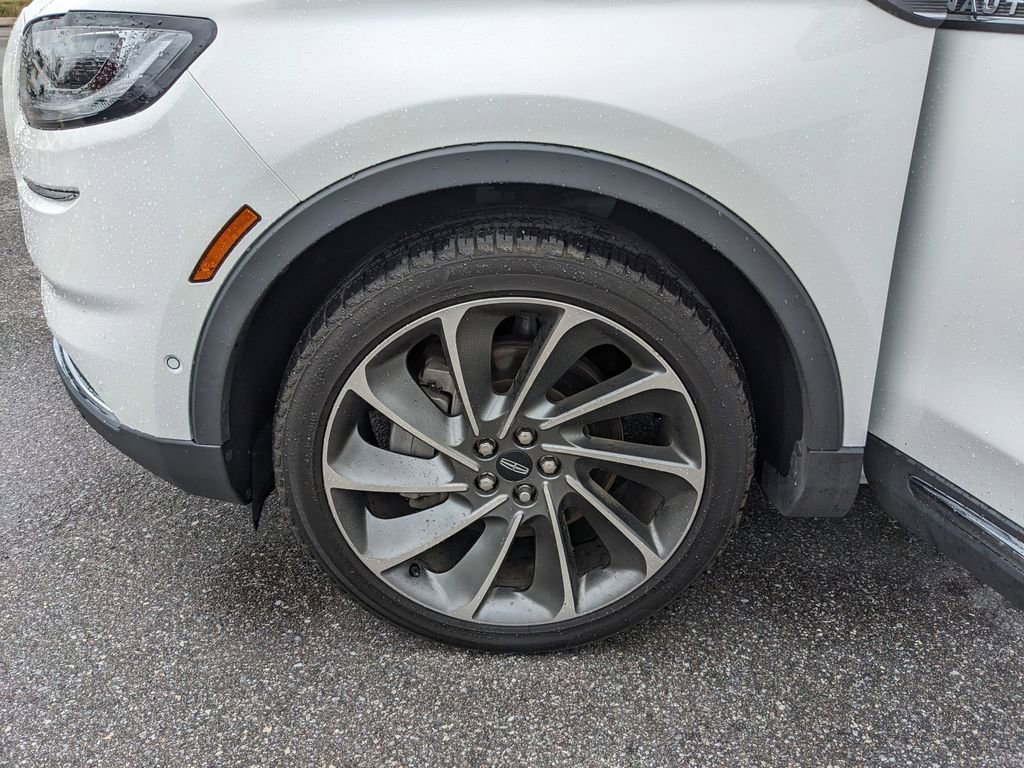 Used 2021 Lincoln Nautilus Reserve w/ Equipment Group 202A image 31