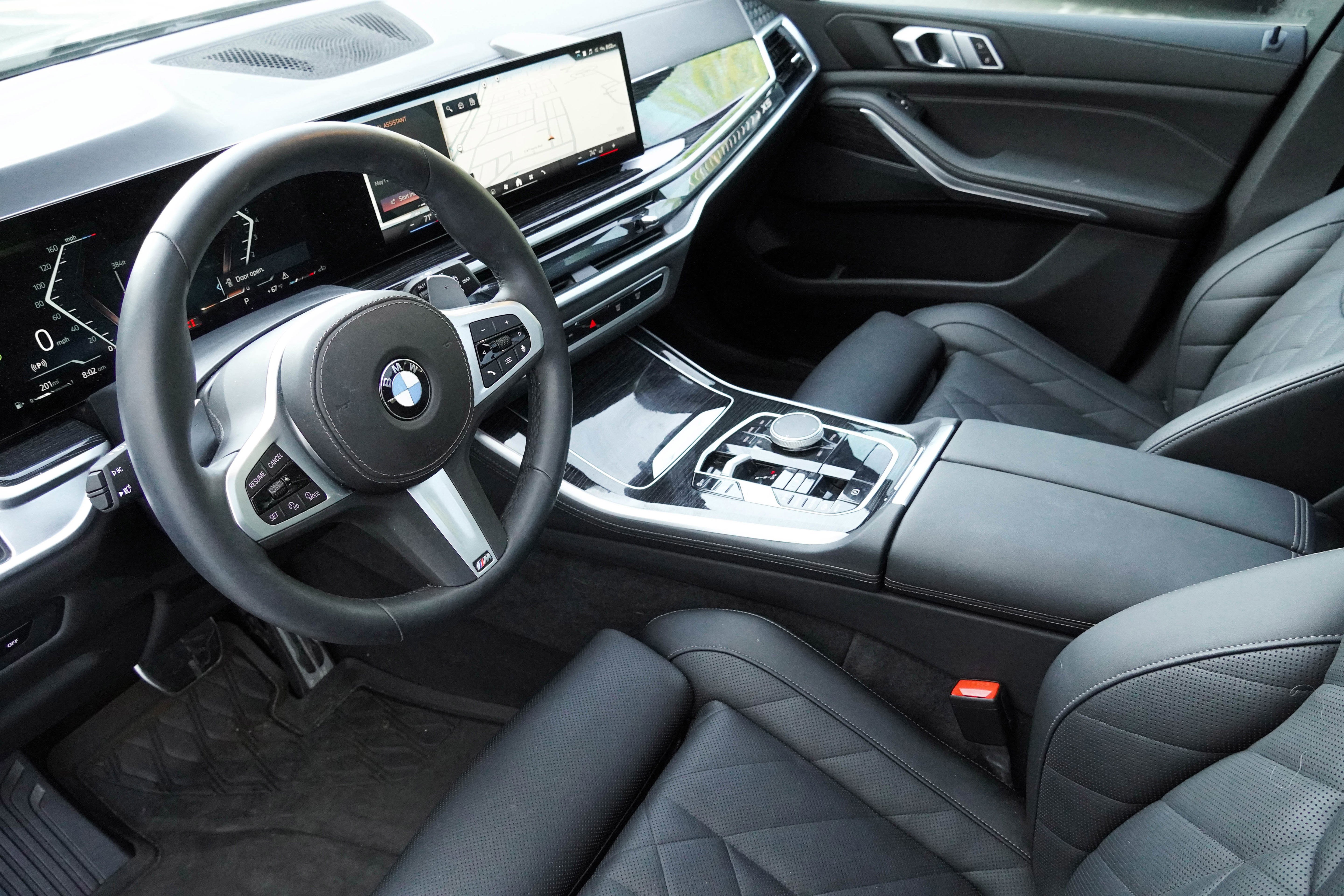 Certified 2025 BMW X5 xDrive40i w/ M Sport Package AWD/4WD image 9