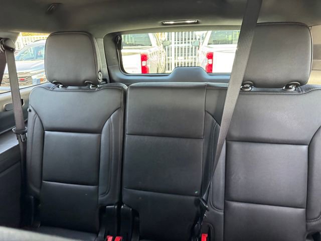 Certified 2025 Chevrolet Suburban Z71 AWD/4WD image 14