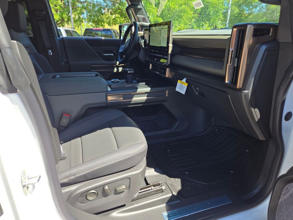 New 2025 GMC Hummer EV 2X w/ Extreme Off-Road Package image 7