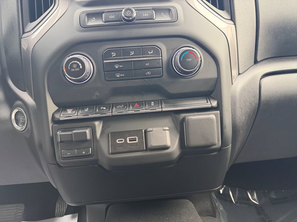 Used 2024 Chevrolet Silverado 2500 Custom w/ Custom Value Package image 16