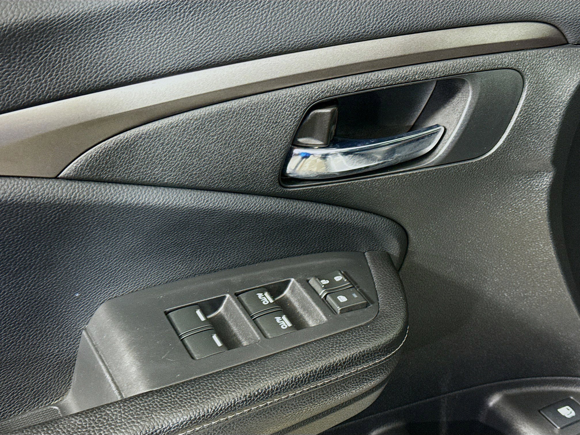 Used 2018 Honda Ridgeline RTL image 22