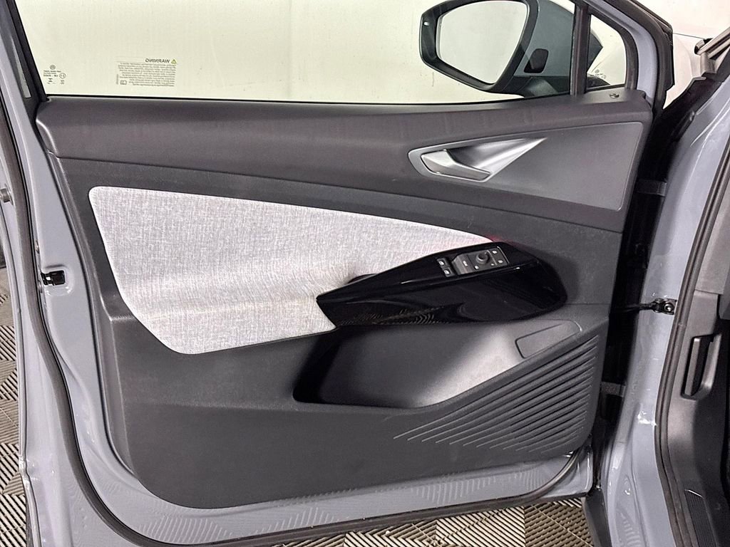 Certified 2024 Volkswagen ID.4 2WD image 11