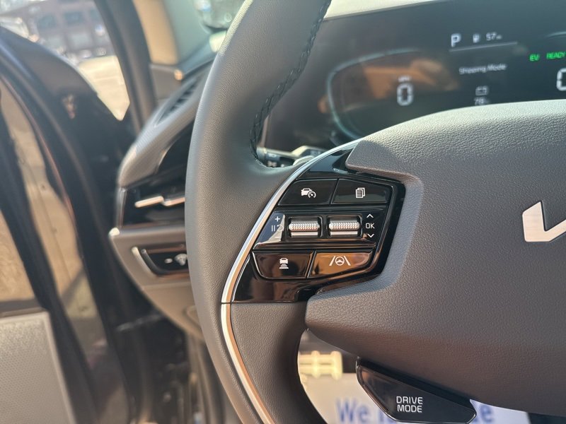 New 2025 Kia Niro EX Touring image 27