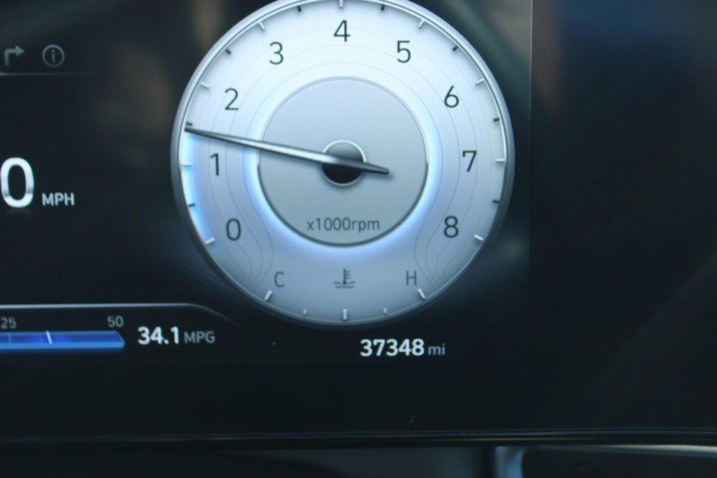 Used 2025 Hyundai Elantra Limited FWD image 20