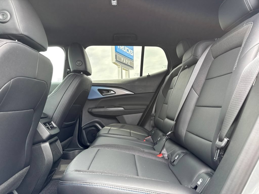 Used 2026 Chevrolet Equinox EV LT AWD/4WD image 19