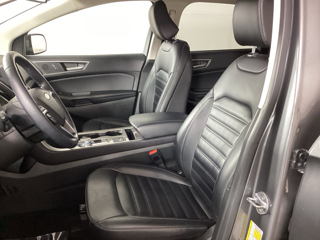 Used 2023 Ford Edge SEL w/ Convenience Package image 16