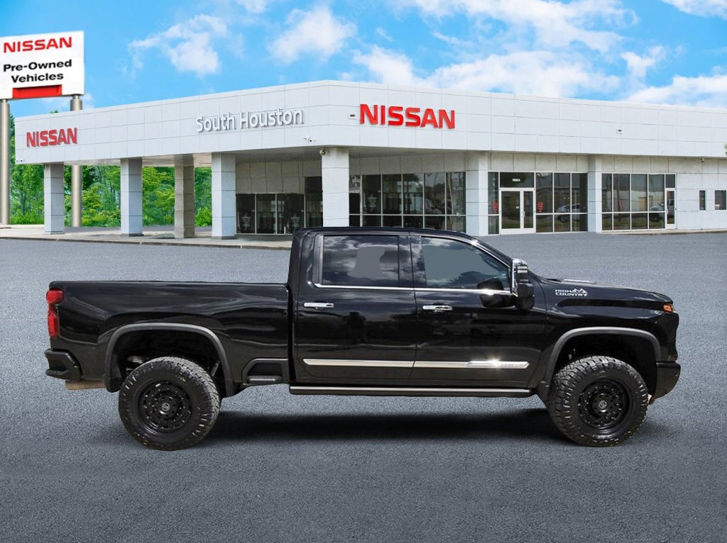 Used 2024 Chevrolet Silverado 2500 High Country w/ High Country Premium Package image 5