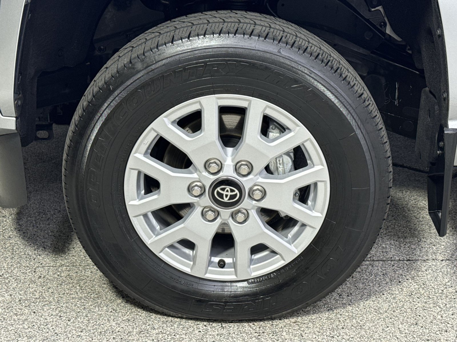 Used 2024 Toyota Tacoma SR AWD/4WD image 24