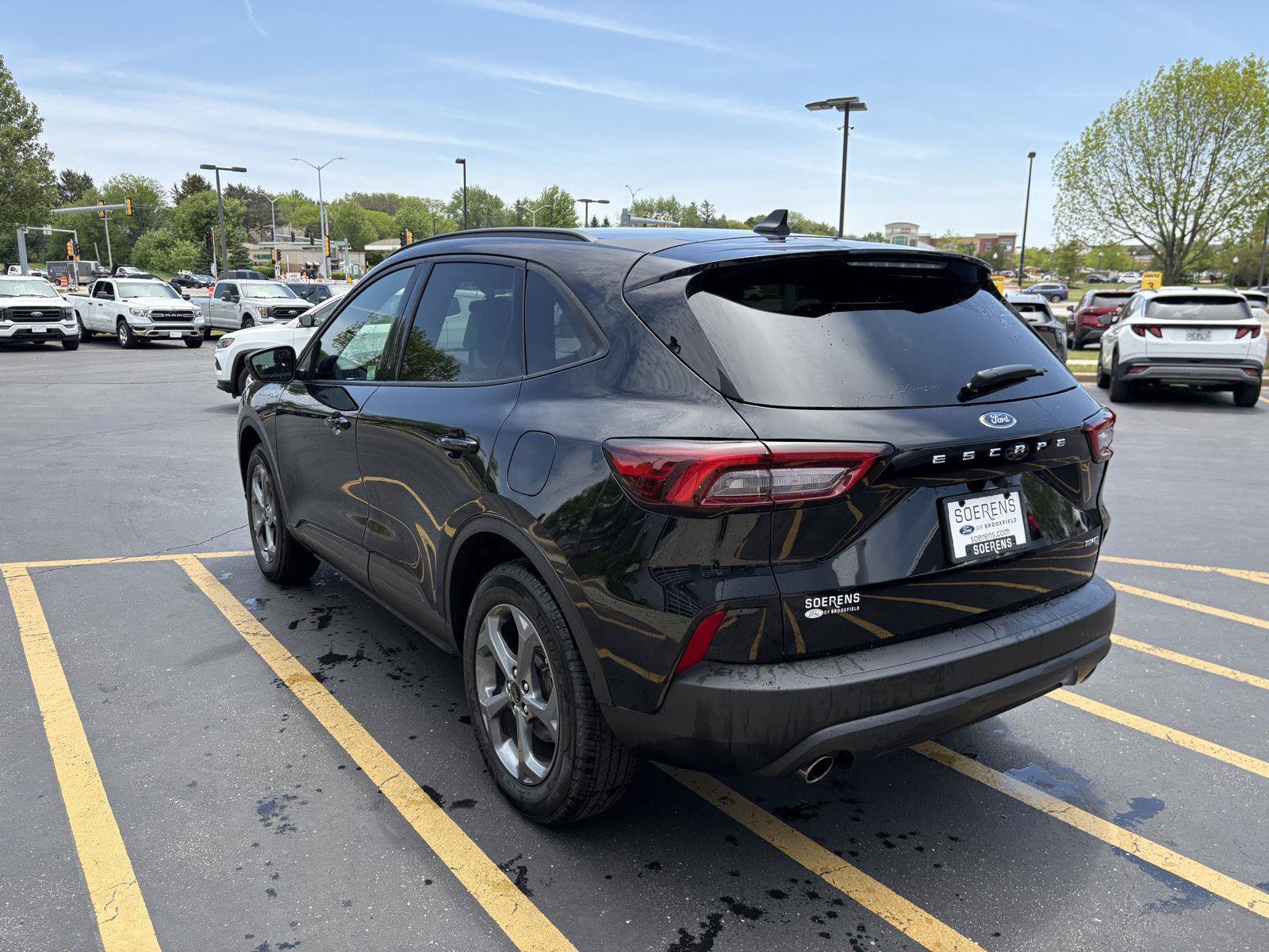 Used 2025 Ford Escape ST-Line AWD/4WD image 4