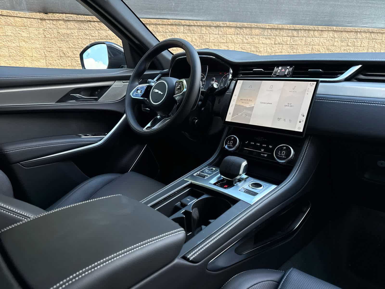 New 2026 Jaguar F-PACE R-Dynamic S image 13