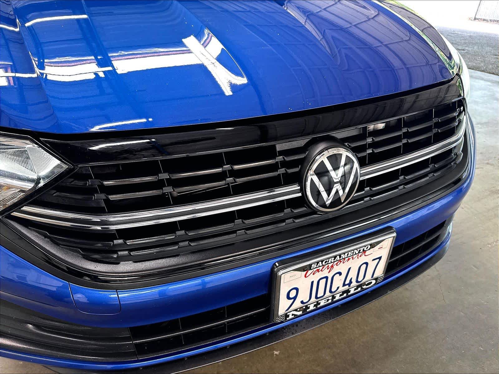 Used 2024 Volkswagen Jetta Sport FWD image 32