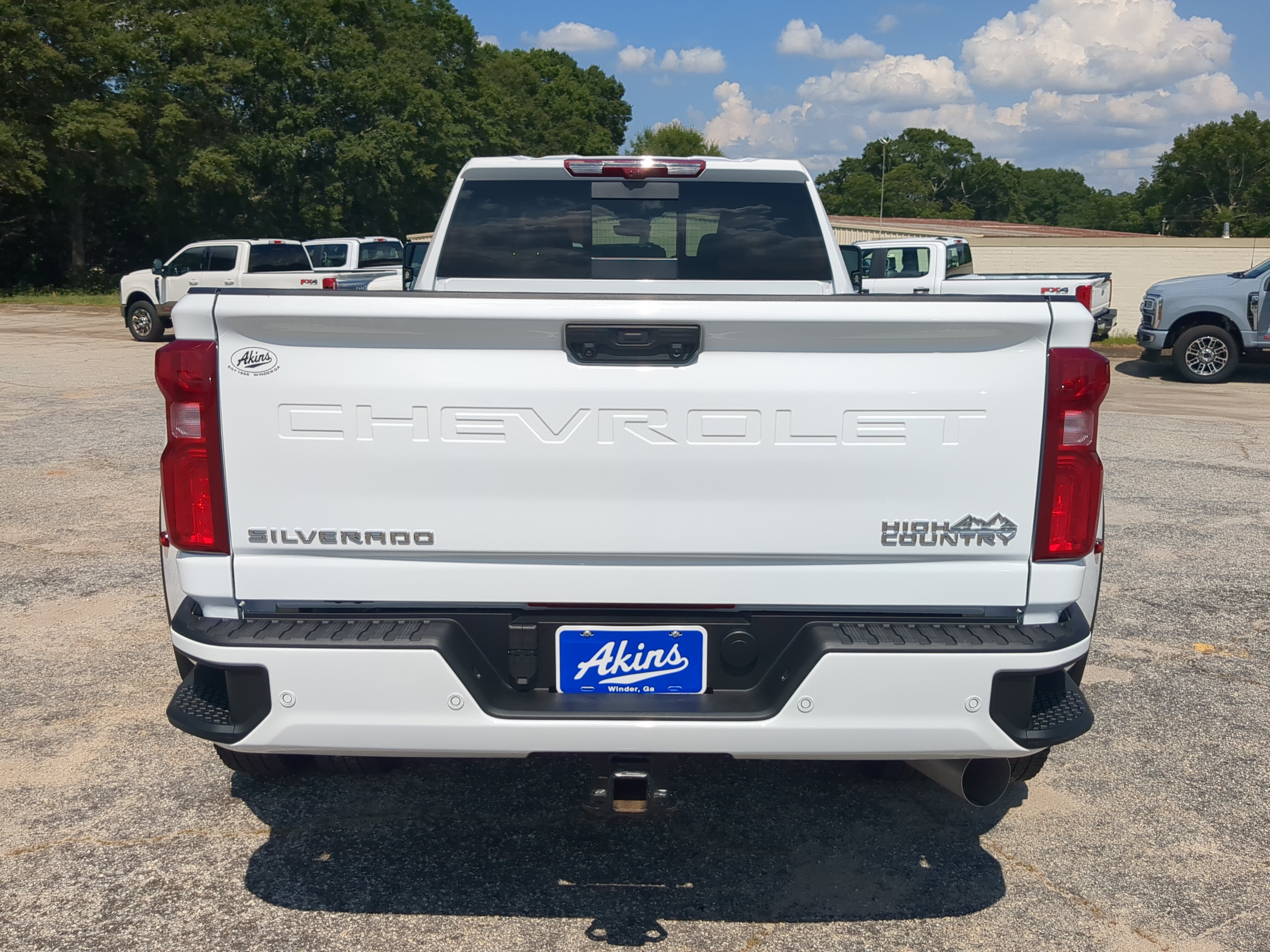 Used 2026 Chevrolet Silverado 3500 High Country w/ High Country Premium Package AWD/4WD image 4